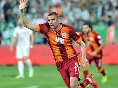 Burak Yılmaz ilk 10'a girdi!