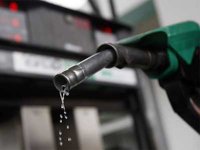 Benzine 15 kuruş zam geldi