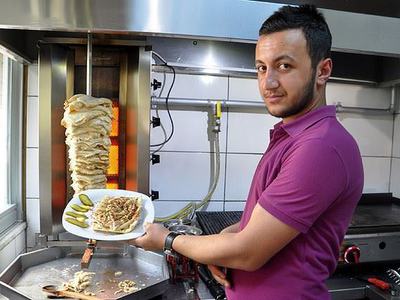 Kokoreç ve kırmızı ete alternatif "işkembe döner"