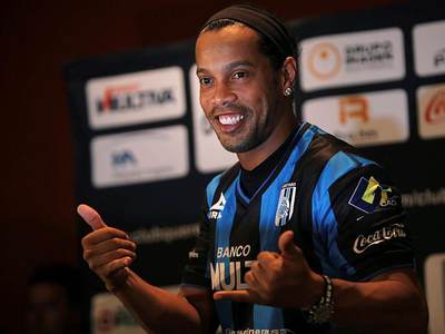 Ronaldinho, Antalyaspor için geliyor