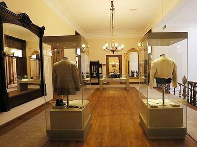 Atatürk'e hediye edilen tarihi halı kayboldu