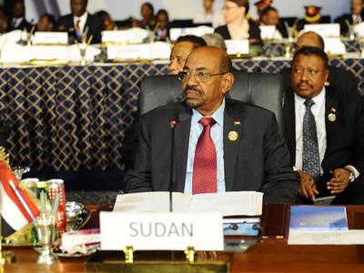 Sudan Devlet Başkanı'na ülke dışına çıkış yasağı