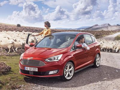 Gençleşen Ford C-Max ailesi Türkiye’de satışa çıktı