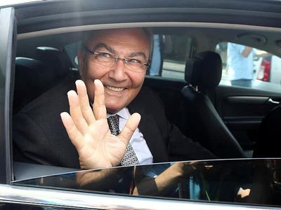 Deniz Baykal sessizliğini bozdu