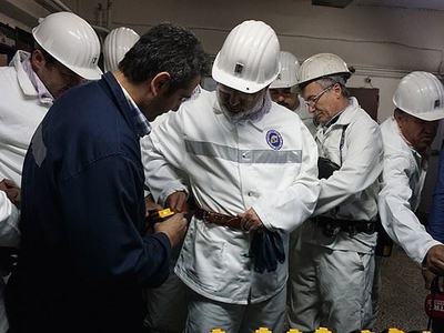 Bakan Yıldız ilk iftarını madencilerle yaptı