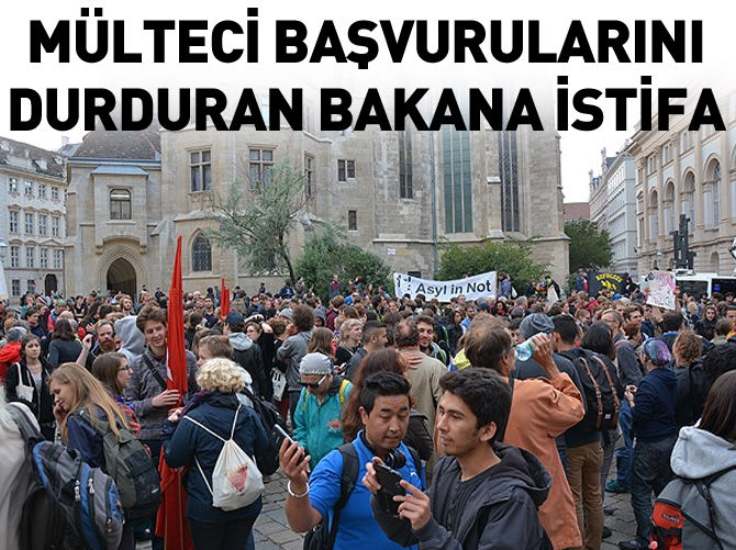 Mülteci başvurularını durduran Bakanın istifası istendi