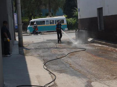 Halka at eti yedireceklerdi!