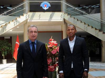 Kasımpaşa'da şok ayrılık