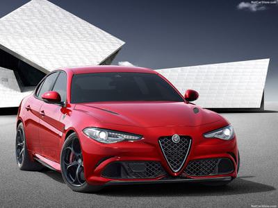 Alfa Romeo zihniyeti de değiştirdi, logoyu da