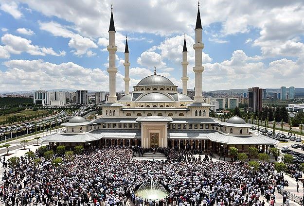 Beştepe Millet Camii'nin içerisinden ilk fotoğraf