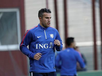 Robin van Persie'nin Türkiye'ye gitmeyeceği iddia edildi