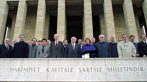 Koalisyonların gölgesindeki Türkiye - 8