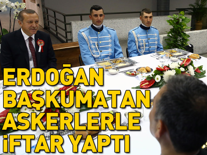 Cumhurbaşkanı Erdoğan Muhafız Alayı'nda iftar yaptı