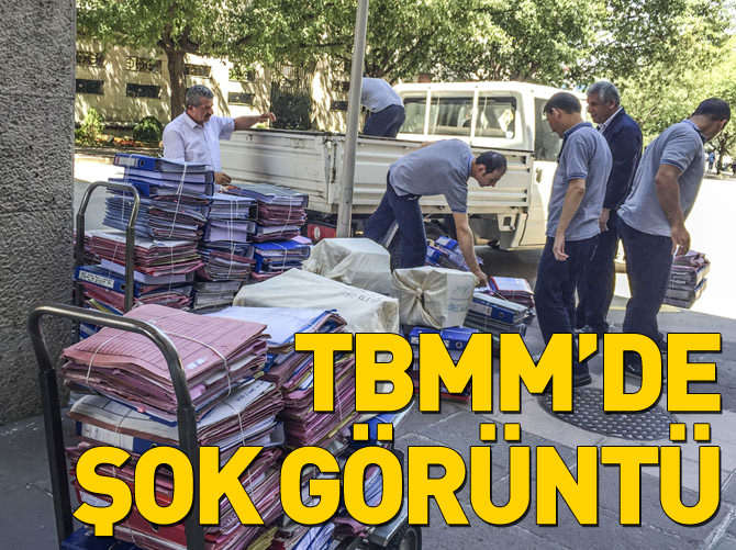 Dokunulmazlık dosyaları kamyonetle taşındı