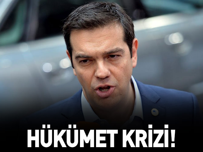 Komşu'da hükümet krizi