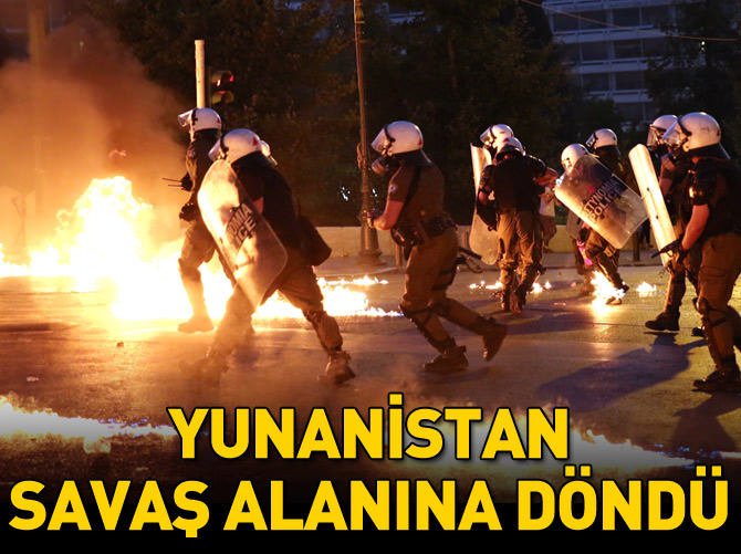 ATİNA'DA KURTARMA PAKETİ KARŞITI GÖSTERİLERE MÜDAHALE