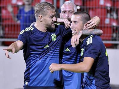 Fenerbahçe, Olympiakos'u 3 golle geçti