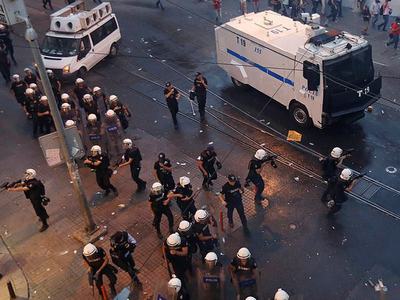 İstanbul Valiliği'nden "sağduyu" çağrısı