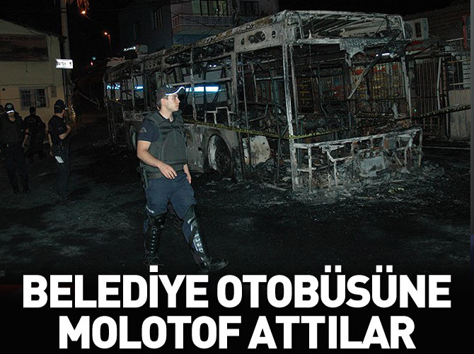İzmir'de 2 belediye otobüsüne saldırı