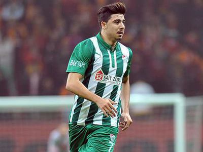 Fenerbahçe Ozan Tufan'ı bitiriyor