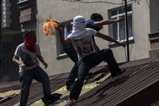Her şey polise daha hızlı saldırabilmek için