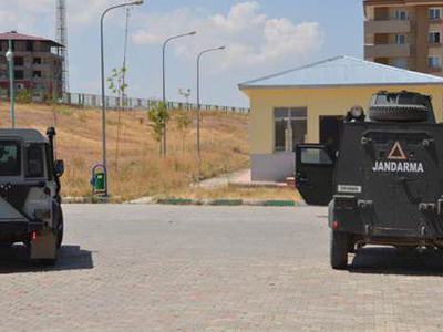 Doğubayazıt'ta PKK ile çatışma: 1'i ağır 3 asker yaralandı