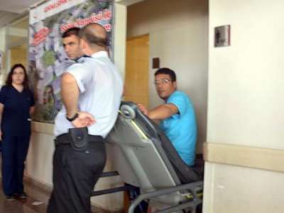 Tuvaletteki cenin Suriyeli annenin çıktı