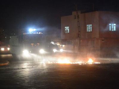 Mardin'de hendekleri dolduran polislere saldırı