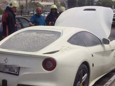 Ferrari E5'te alev aldı