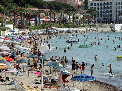 Kuşadası'nda şaşkına çeviren yasak!