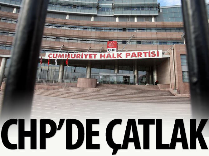 CHP'de üçlü isyan