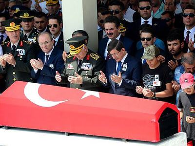 Şehit astsubay Öztürk son yolculuğuna uğurlandı