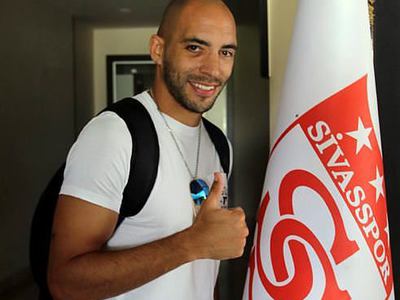 Yunan gol kralı Barrales Sivasspor'da