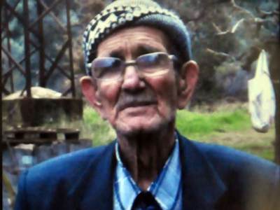 85 yaşında kendini astı