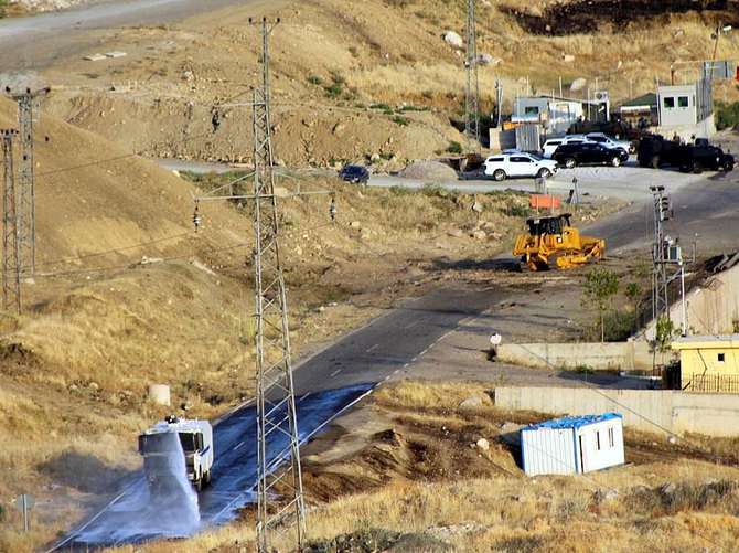 Bomba yüklü araç patlatıldı