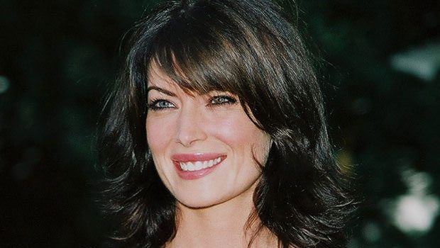 Lara Flynn Boyle'un yüzü tanınmaz hale geldi - 2
