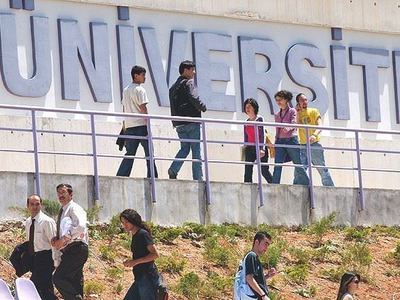 Üniversite harçlarına bu yıl da zam yapılmayacak