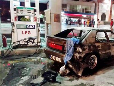 "Bir sigara yakayım" dedi ve...