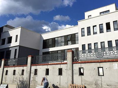 Türkiye'deki Ermeni cemaati yeni okuluna kavuşuyor
