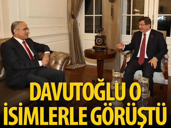 Başbakan Davutoğlu yeni bakanlarla görüştü