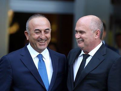 Mevlüt Çavuşoğlu görevi Sinirlioğlu'na devretti