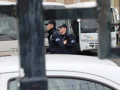 Diyarbakır'da üç İngiliz gazeteci tutuklandı