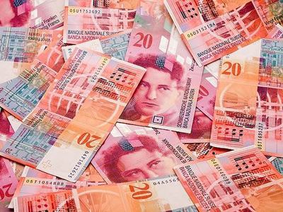 Ne dolar ne euro en çok o kazandırdı