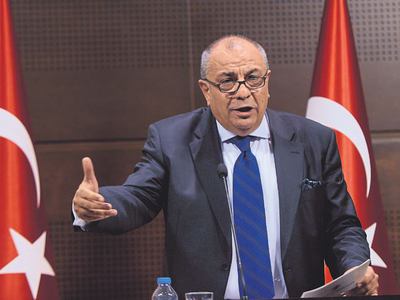 Tuğrul Türkeş: İki sarhoş beni kovamaz!