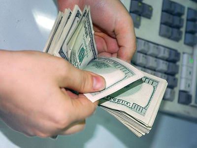 Dolar rekor tazeledi