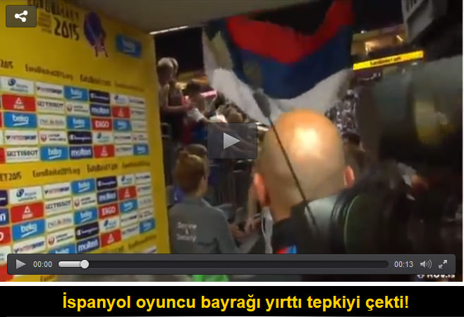 İspanyol oyuncu Sırp bayrağını yırttı tepkiyi çekti!