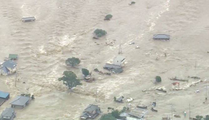 Japonya’yı tayfun vurdu