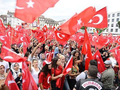 Terör saldırıları Almanya'da protesto edildi