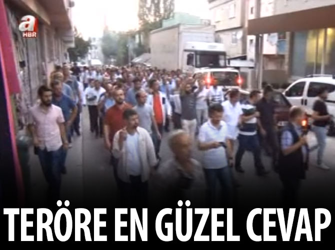 Türk ve Kürt dernekleri birlikte yürüdü
