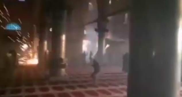 İsrail askeri Mescid-i Aksa’yı ’vurdu’